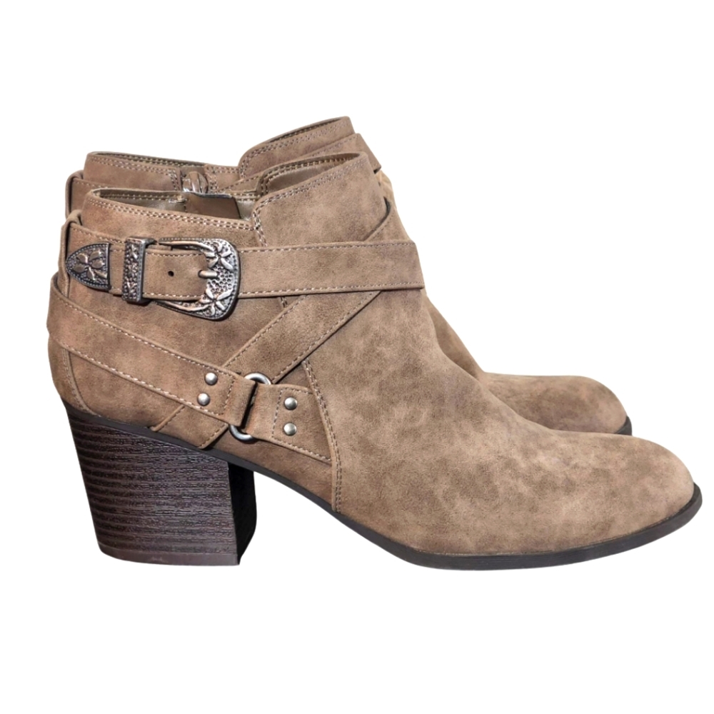 Indigo Rd Brown Buckle Ankle Boots